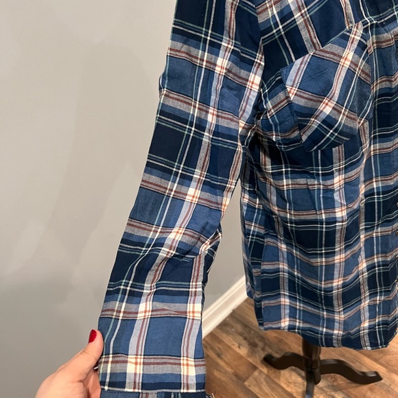 Long navy long sleeve stripped blouse💙 - Picture 4 of 15